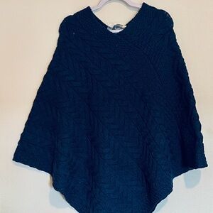 Kilronan Navy/Teal Cable-Knit V-Neck Poncho Sweater